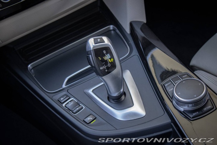 BMW 3 330d xDrive Sportline Sh 2017