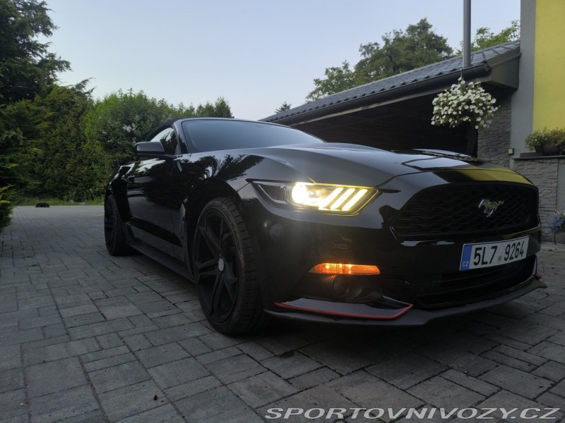 Ford Mustang 