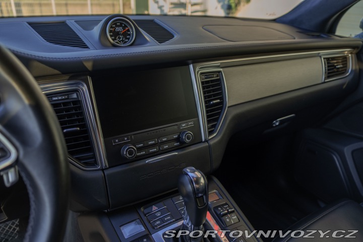 Porsche Macan Turbo Performance & Black 2021