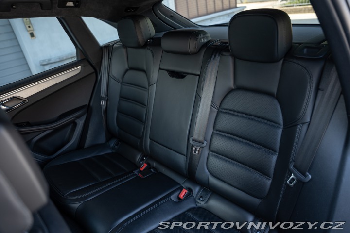 Porsche Macan Turbo Performance & Black 2018