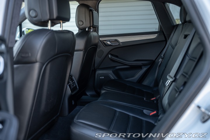 Porsche Macan Turbo Performance & Black 2018