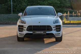 Porsche Macan Turbo Performance & Black 2021