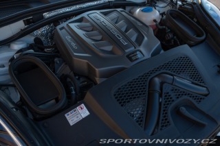Porsche Macan Turbo Performance & Black 2021