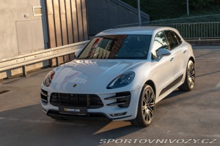 Porsche Macan Turbo Performance & Black 2021