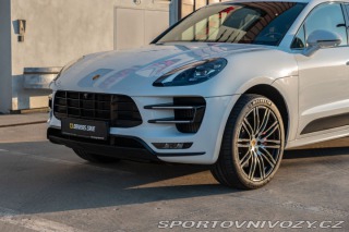 Porsche Macan Turbo Performance & Black 2021