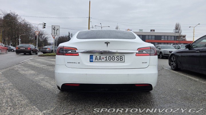 Tesla Model S 90D Model S SC01 2017