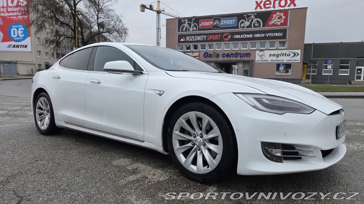 Tesla Model S 90D Model S SC01 2017
