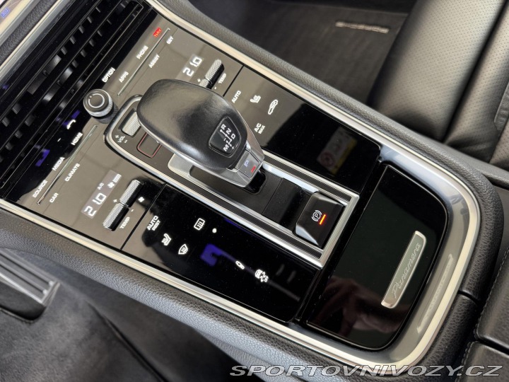 Porsche Panamera 4S 324kW*Chrono*REZERVACE 2018