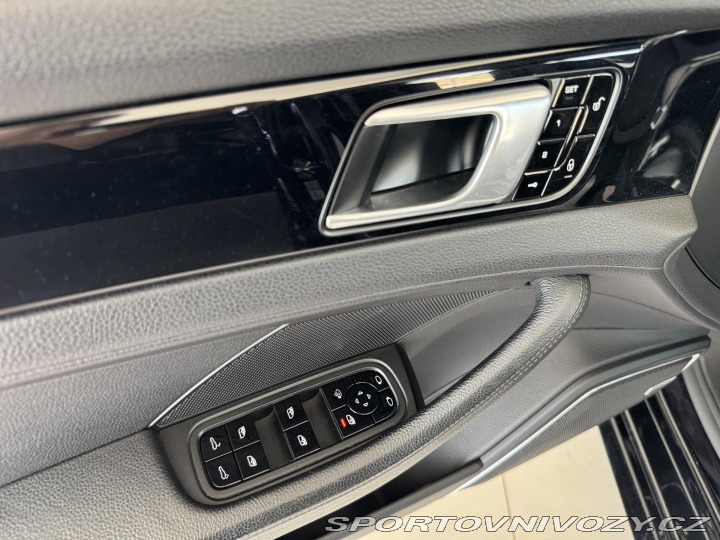 Porsche Panamera 4S 324kW*Chrono*REZERVACE 2018