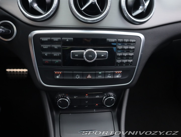 Mercedes-Benz CLA AMG Paket 180 2013
