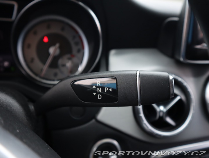 Mercedes-Benz CLA AMG Paket 180 2013