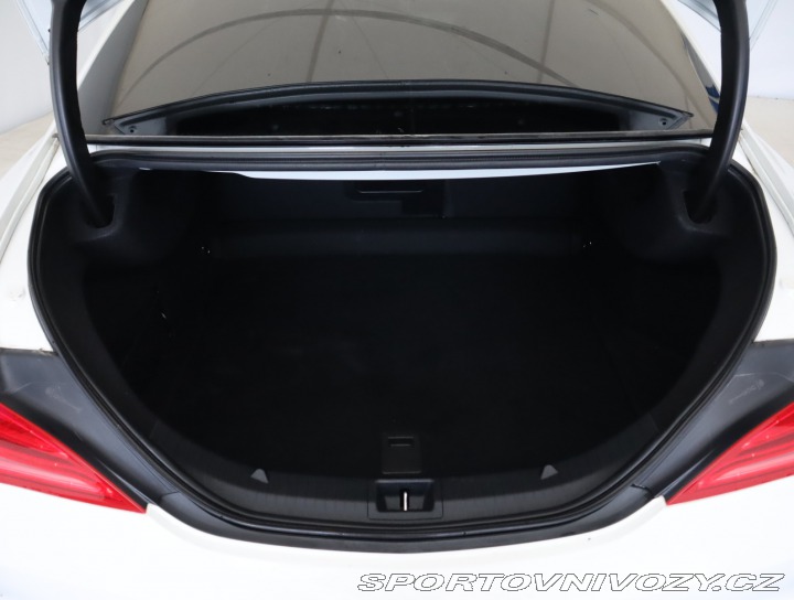 Mercedes-Benz CLA AMG Paket 180 2013