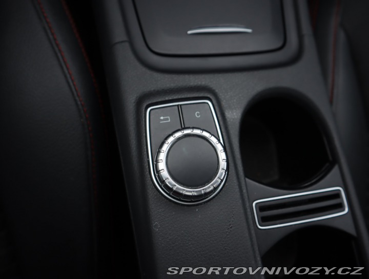 Mercedes-Benz CLA AMG Paket 180 2013