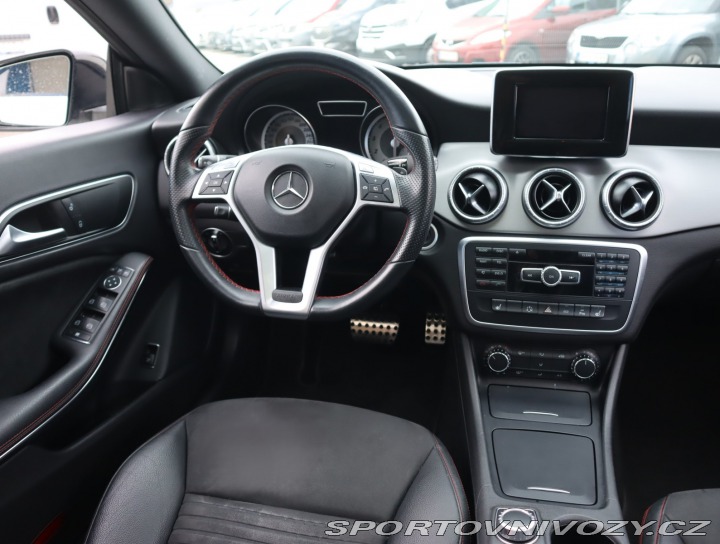 Mercedes-Benz CLA AMG Paket 180 2013