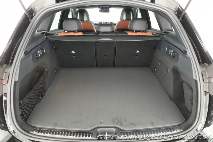 Mercedes-Benz Ostatní modely GLC AMG Line GLC 220 d 4MATIC 2025