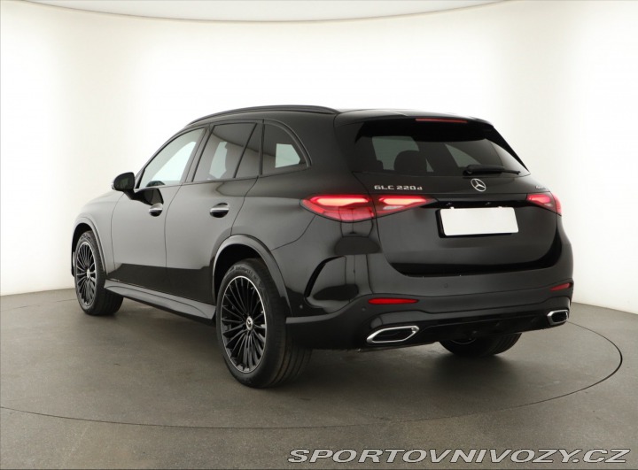 Mercedes-Benz Ostatní modely GLC AMG Line GLC 220 d 4MATIC 2025