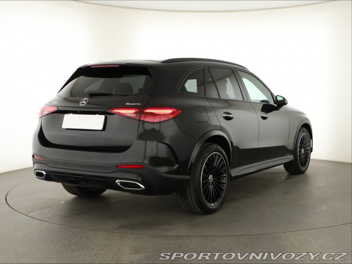 Mercedes-Benz Ostatní modely GLC AMG Line GLC 220 d 4MATIC 2025