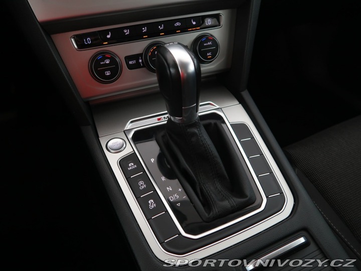 Volkswagen Ostatní modely Passat Comfortline 2.0 BiTDI 2015