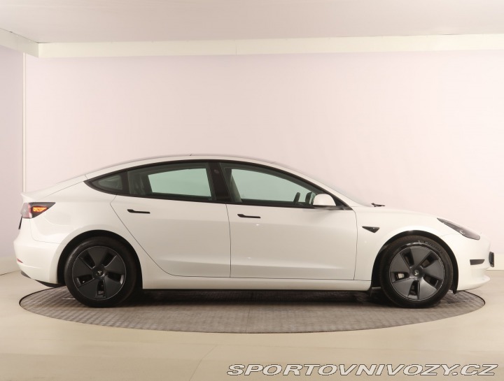 Tesla Model 3 Std Range Plus LFP 2021