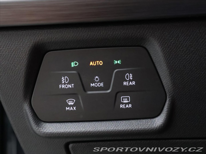 Cupra Leon 2,0 TSI 140 kW DSG ST CZ 2024