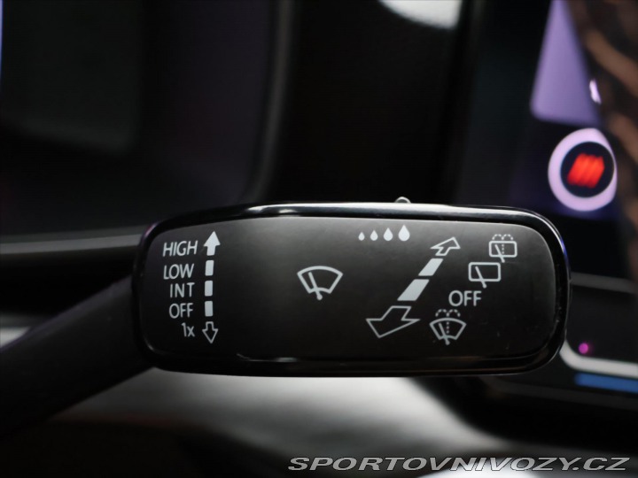 Cupra Leon 2,0 TSI 140 kW DSG ST CZ 2024