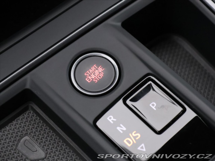 Cupra Leon 2,0 TSI 140 kW DSG ST CZ 2024