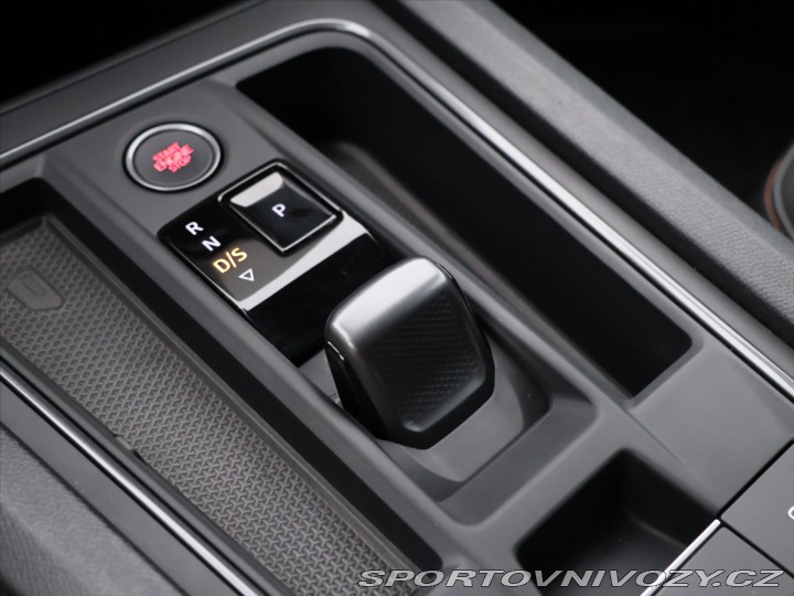 Cupra Leon 2,0 TSI 140 kW DSG ST CZ 2024