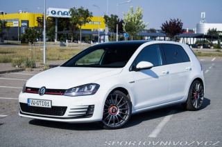 Volkswagen Golf 2.0 TSI GTI Perfomance,