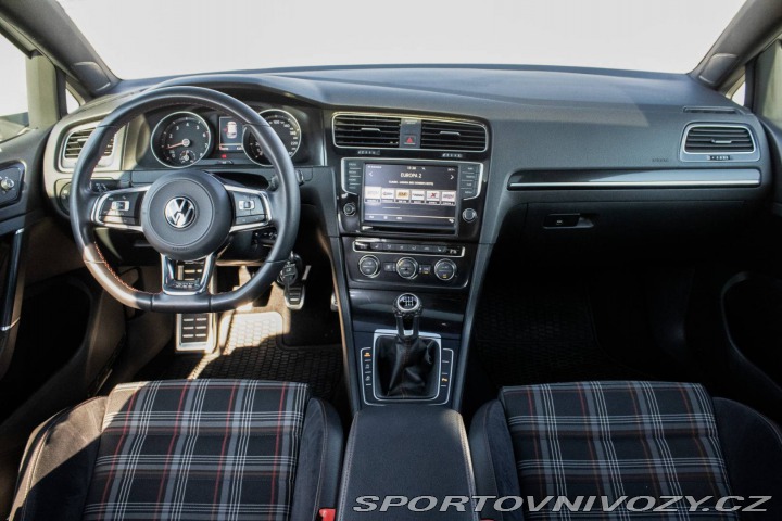 Volkswagen Golf 2.0 TSI GTI Perfomance, 2016