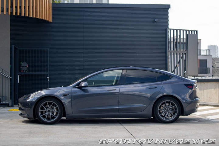 Tesla Model 3 Long Range / Tažné / Tep 2021