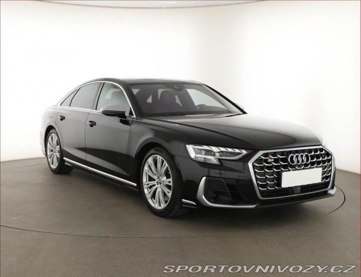 Audi S8 4.0 TFSI, Vzduch, 360°, V 2023