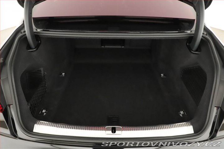 Audi S8 4.0 TFSI, Vzduch, 360°, V 2023