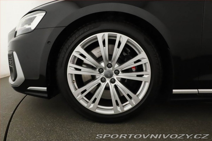 Audi S8 4.0 TFSI, Vzduch, 360°, V 2023