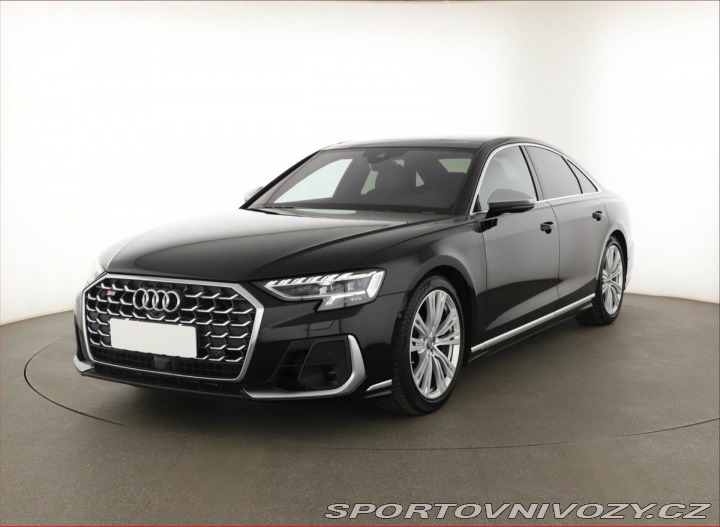 Audi S8 4.0 TFSI, Vzduch, 360°, V 2023