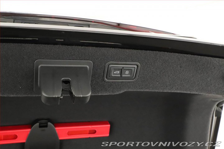 Audi S8 4.0 TFSI, Vzduch, 360°, V 2023