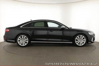 Audi S8 4.0 TFSI, Vzduch, 360°, V 2023