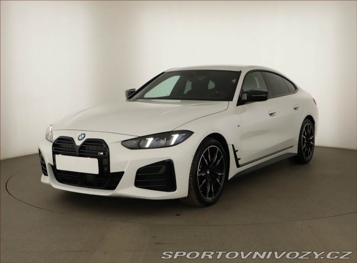 BMW 4 M440i xDrive, Sport Line 2025