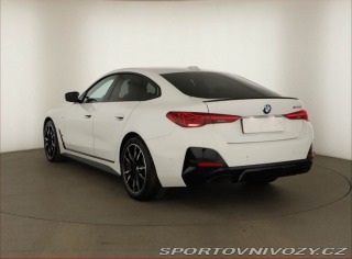 BMW 4 M440i xDrive, Sport Line 2025