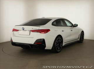 BMW 4 M440i xDrive, Sport Line 2025