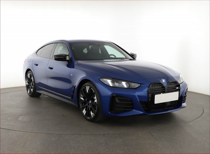 BMW 4 M440i xDrive
