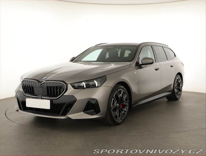 BMW 5 540d xDrive, 360°, Paměť 2025