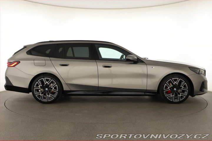 BMW 5 540d xDrive, 360°, Paměť 2025