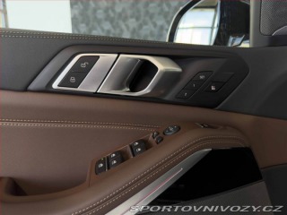 BMW X5 xDrive40i 2025