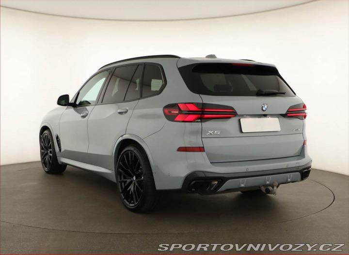 BMW X5 xDrive40i, M Paket, Vzduc 2025