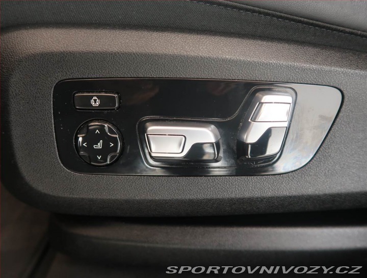 BMW X6 xDrive30d, ACC, Výhřev, K 2021