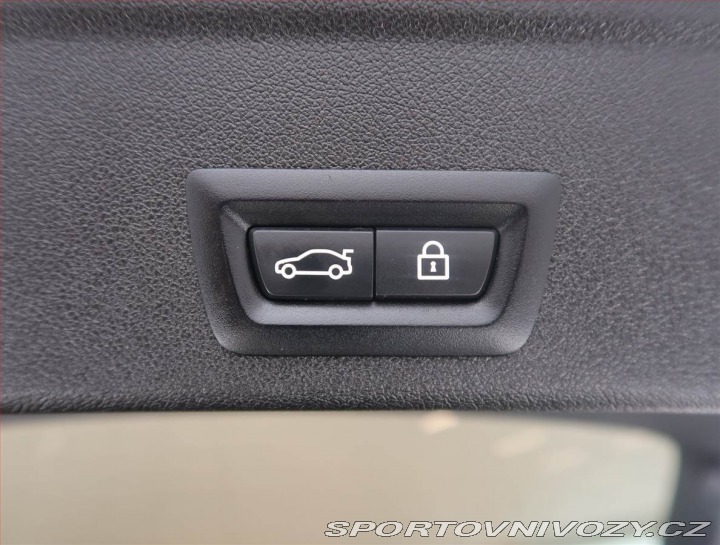 BMW X6 xDrive30d, ACC, Výhřev, K 2021