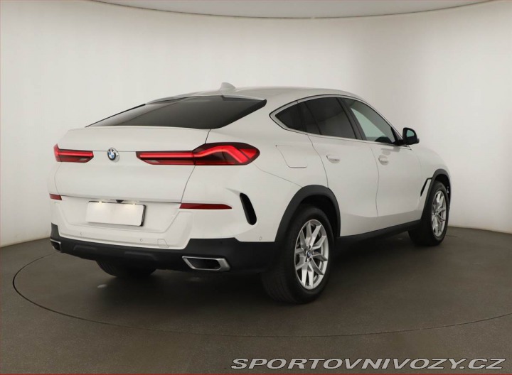 BMW X6 xDrive40i 2021