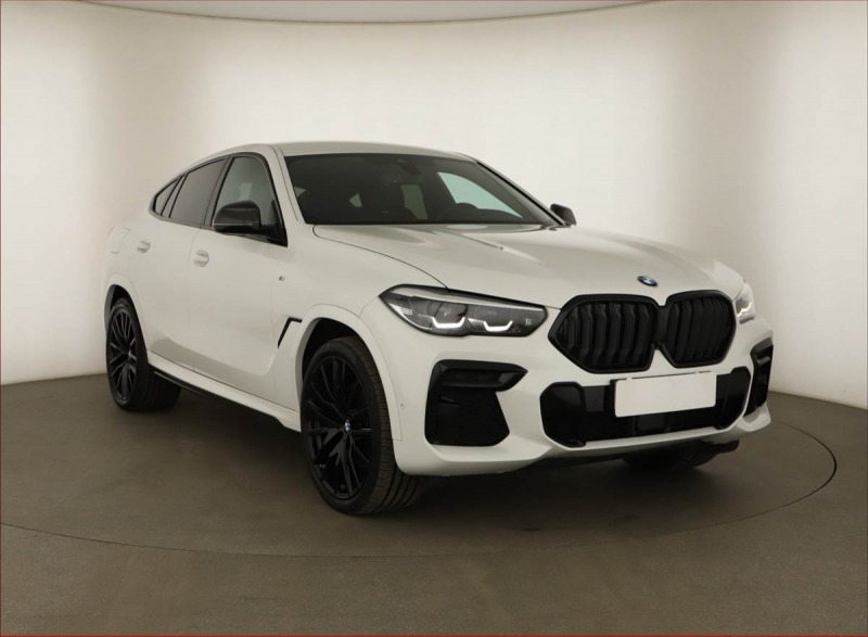 BMW X6 xDrive40i, ACC, Výhřev, K