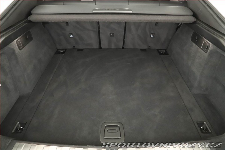 BMW X6 xDrive40i, ACC, Výhřev, K 2022