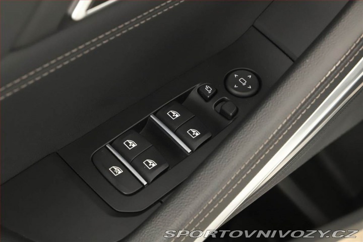 BMW X6 xDrive40i, ACC, Výhřev, K 2022